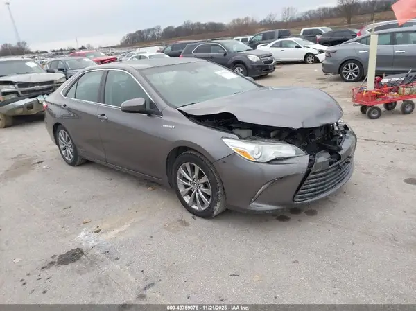 4T1BD1FK0HU207192 2017 TOYOTA CAMRY - Image 1