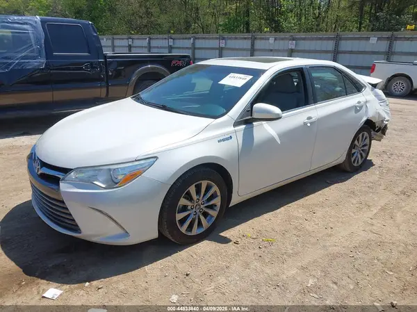 4T1BD1FK0HU207659 2017 TOYOTA CAMRY - Image 2