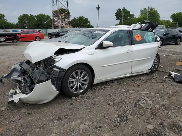 4T1BD1FK0HU208407 2017 TOYOTA CAMRY - Image 1
