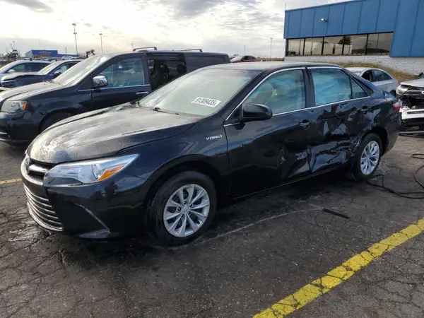 4T1BD1FK0HU208746 2017 TOYOTA CAMRY - Image 1