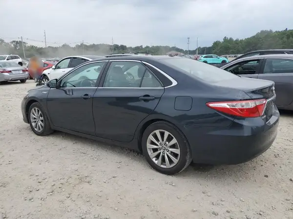 4T1BD1FK0HU213574 2017 TOYOTA CAMRY - Image 2