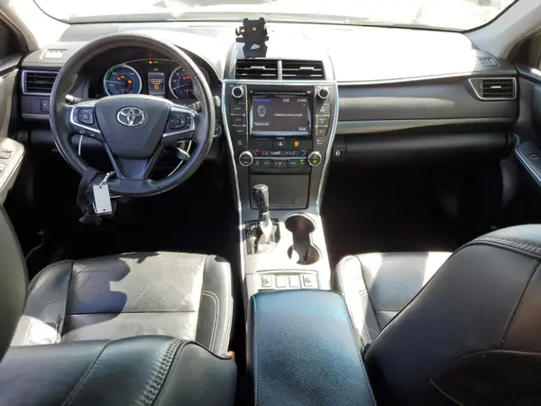 4T1BD1FK0HU214367 2017 TOYOTA CAMRY - Image 8