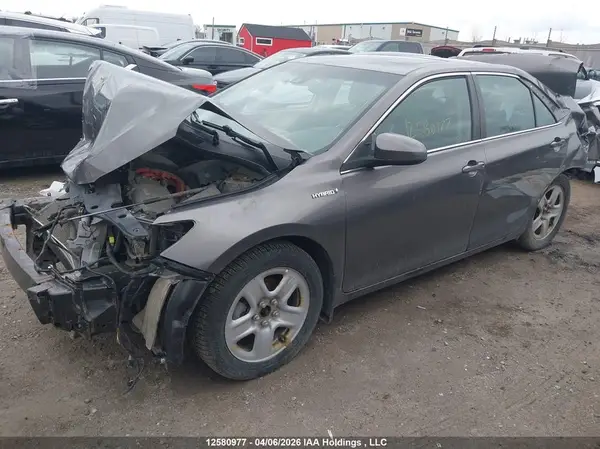4T1BD1FK0HU222050 2017 TOYOTA CAMRY - Image 2