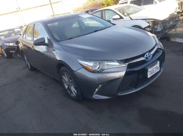 4T1BD1FK0HU222212 2017 TOYOTA CAMRY - Image 1