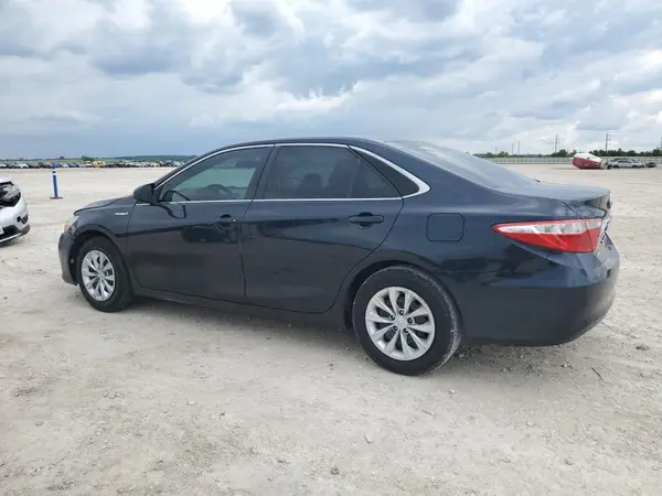 4T1BD1FK0HU223120 2017 TOYOTA CAMRY - Image 2