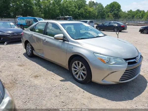 4T1BD1FK1GU178302 2016 TOYOTA CAMRY - Image 1