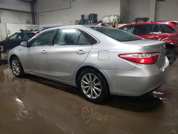 4T1BD1FK1GU179935 2016 TOYOTA CAMRY - Image 2