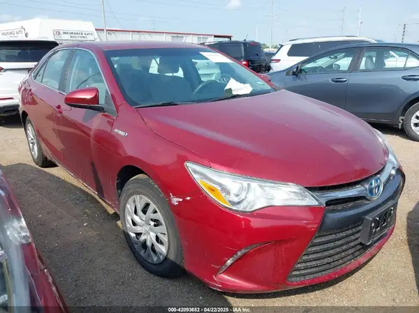 4T1BD1FK1GU184360 2016 TOYOTA CAMRY - Image 1