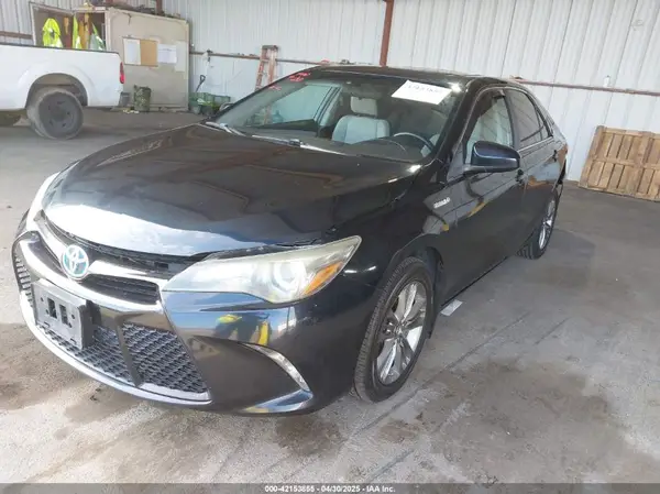 4T1BD1FK1GU184911 2016 TOYOTA CAMRY - Image 2