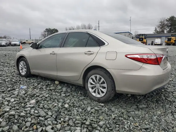 4T1BD1FK1GU189025 2016 TOYOTA CAMRY - Image 2