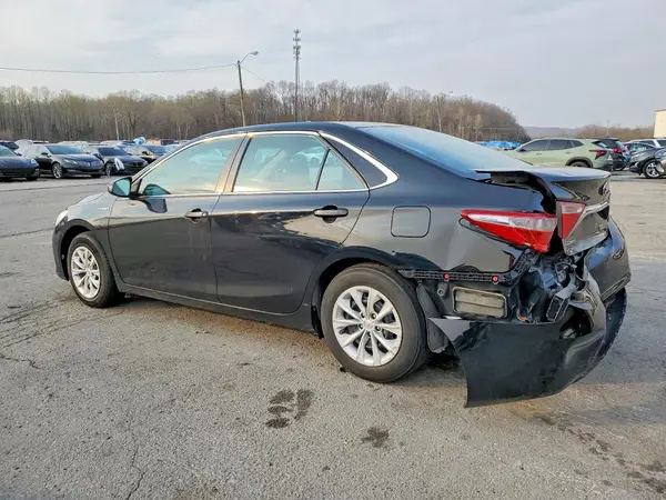 4T1BD1FK1GU190479 2016 TOYOTA CAMRY - Image 2