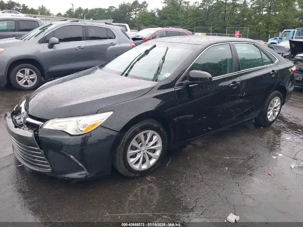 4T1BD1FK1GU191308 2016 TOYOTA CAMRY - Image 2