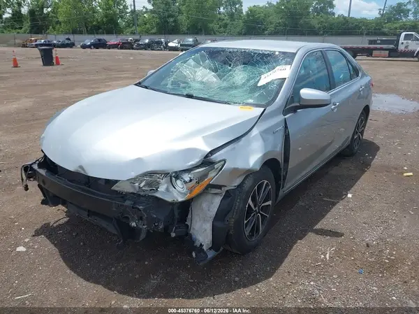 4T1BD1FK1GU192491 2016 TOYOTA CAMRY - Image 2