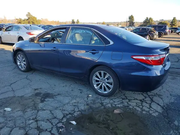 4T1BD1FK1GU198260 2016 TOYOTA CAMRY - Image 2