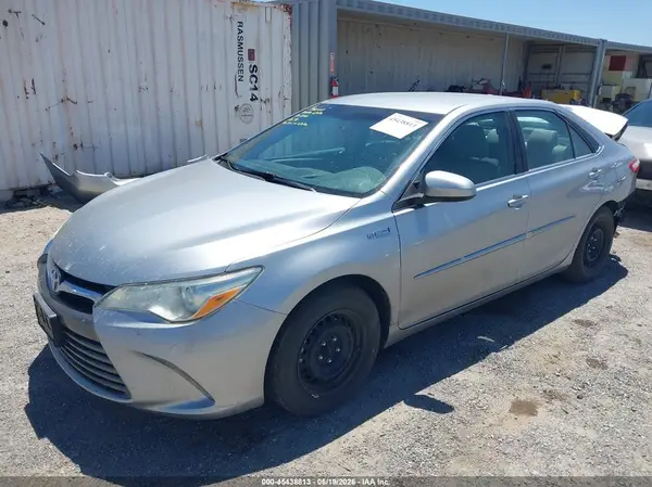 4T1BD1FK1GU199196 2016 TOYOTA CAMRY - Image 2
