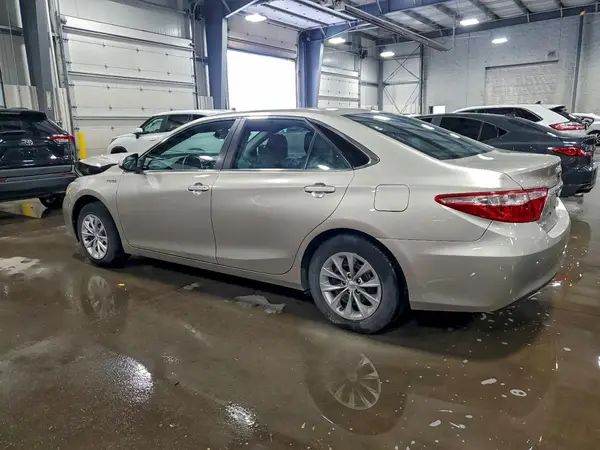 4T1BD1FK1GU199991 2016 TOYOTA CAMRY - Image 2