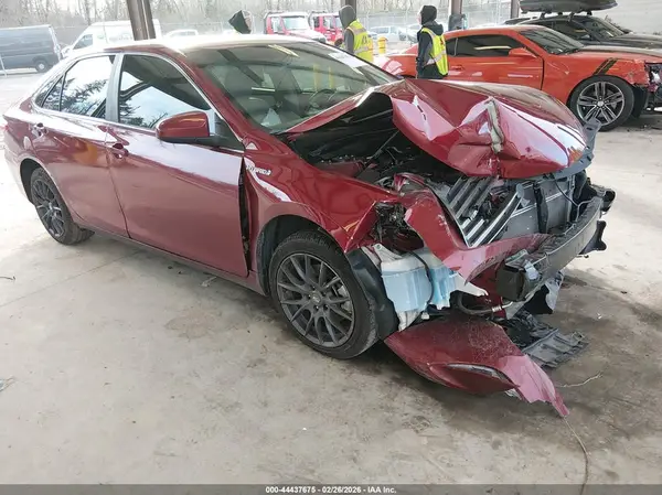 4T1BD1FK1HU208738 2017 TOYOTA CAMRY - Image 1