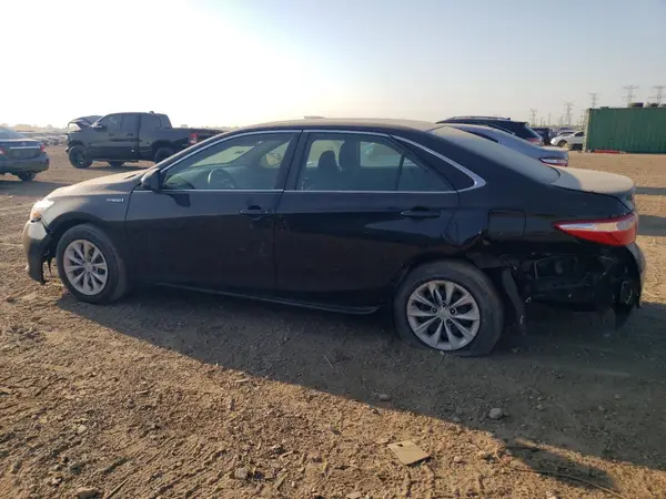 4T1BD1FK1HU220517 2017 TOYOTA CAMRY - Image 2