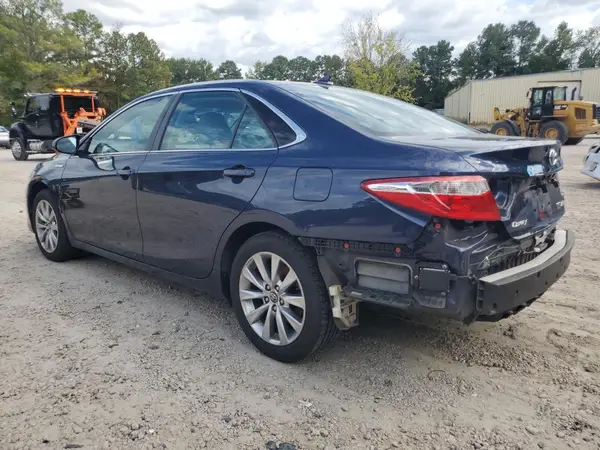 4T1BD1FK1HU221487 2017 TOYOTA CAMRY - Image 2