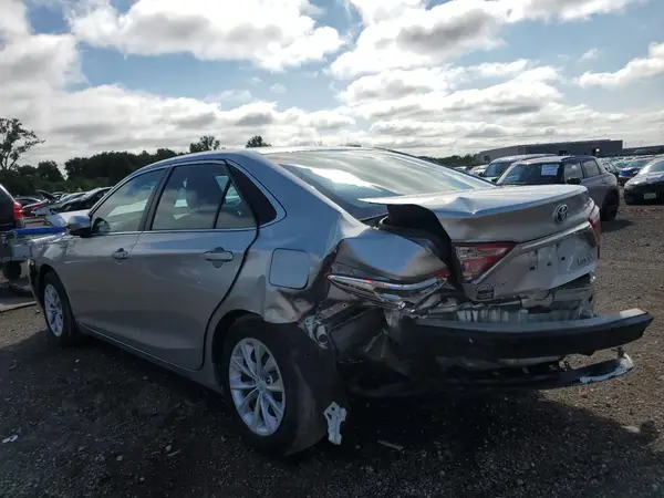 4T1BD1FK2GU178017 2016 TOYOTA CAMRY - Image 2