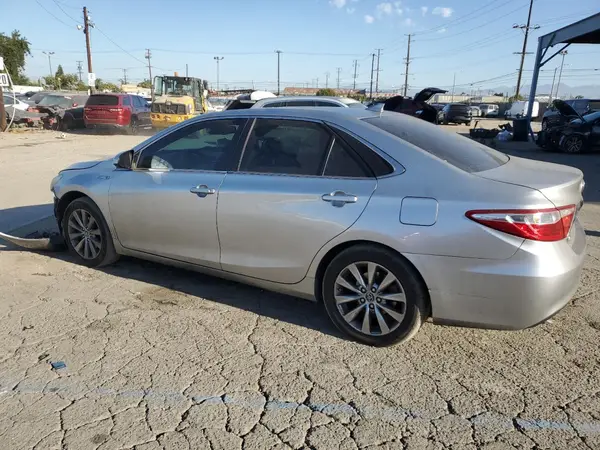4T1BD1FK2GU182178 2016 TOYOTA CAMRY - Image 2