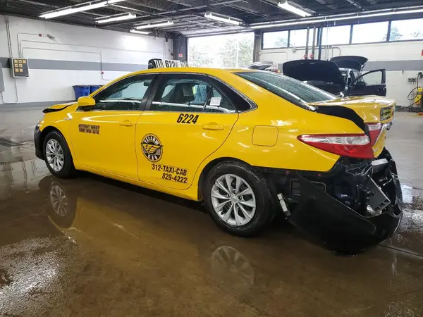 4T1BD1FK2GU183685 2016 TOYOTA CAMRY - Image 2