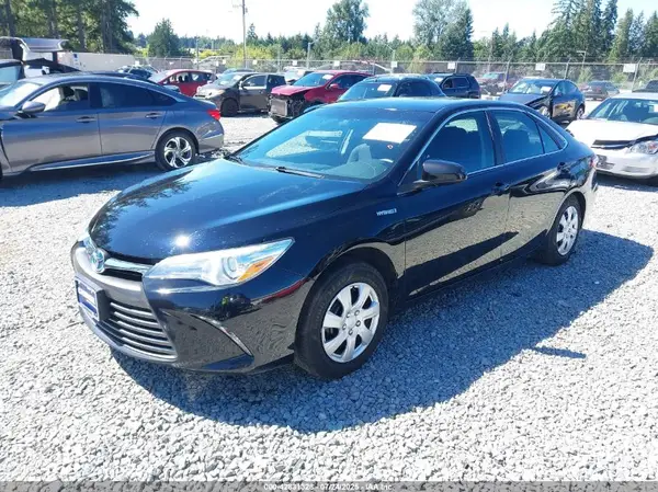 4T1BD1FK2GU188403 2016 TOYOTA CAMRY - Image 2