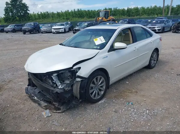 4T1BD1FK2GU191222 2016 TOYOTA CAMRY - Image 2