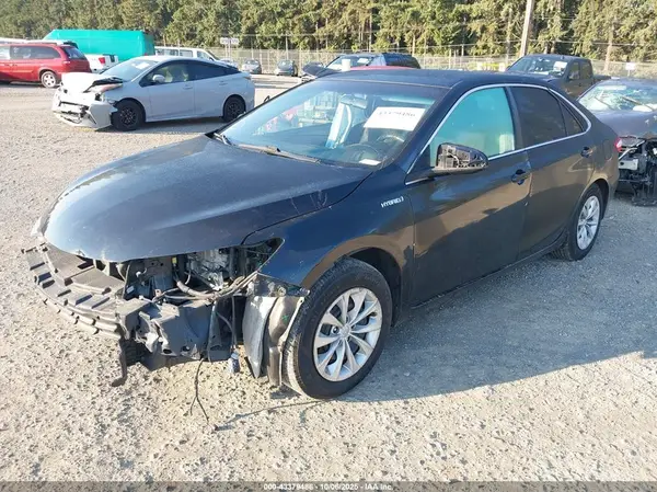 4T1BD1FK2GU192418 2016 TOYOTA CAMRY - Image 2