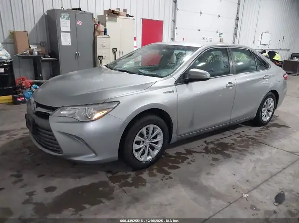 4T1BD1FK2GU192855 2016 TOYOTA CAMRY - Image 2