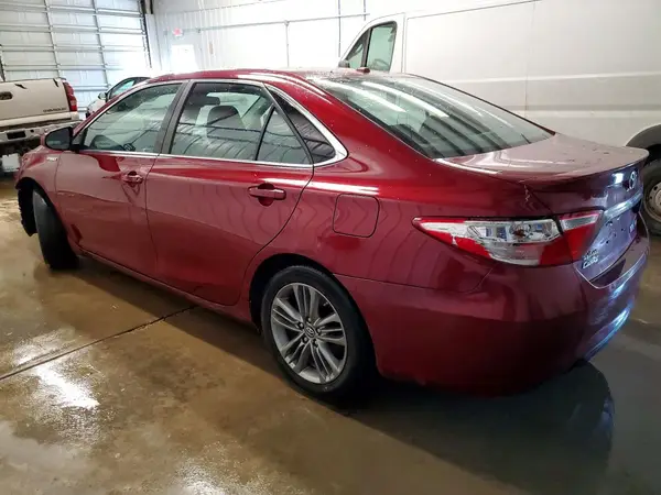 4T1BD1FK2GU194654 2016 TOYOTA CAMRY - Image 2