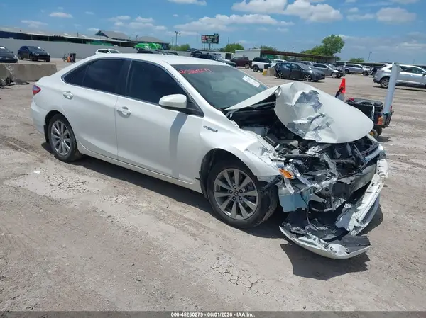 4T1BD1FK2GU194850 2016 TOYOTA CAMRY - Image 1