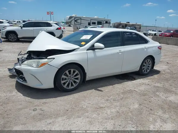 4T1BD1FK2GU194850 2016 TOYOTA CAMRY - Image 2
