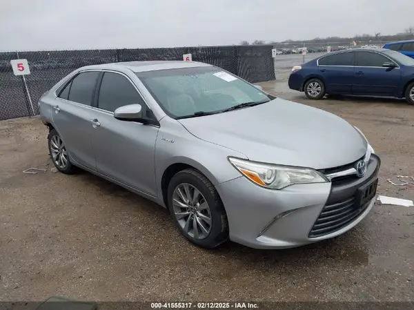 4T1BD1FK2GU197571 2016 TOYOTA CAMRY - Image 1