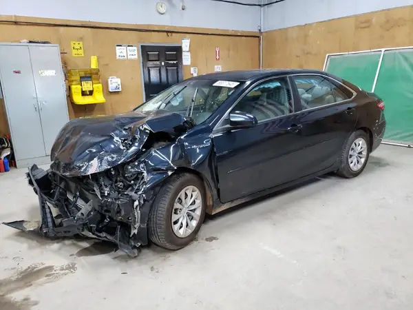 4T1BD1FK2GU200338 2016 TOYOTA CAMRY - Image 1