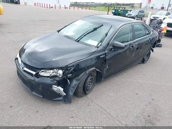 4T1BD1FK2HU201958 2017 TOYOTA CAMRY - Image 2