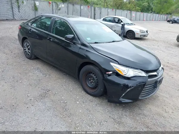 4T1BD1FK2HU207419 2017 TOYOTA CAMRY - Image 1