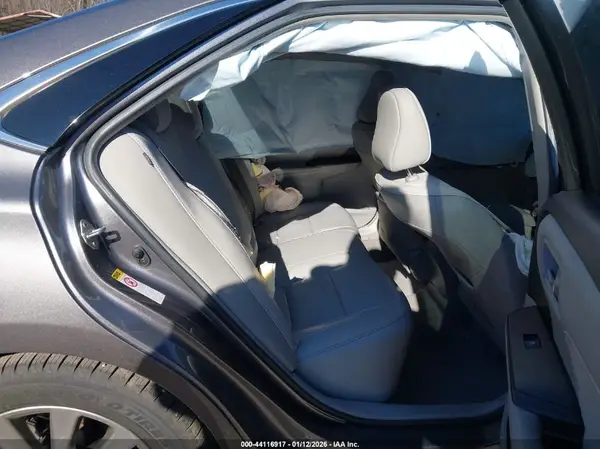 4T1BD1FK2HU211860 2017 TOYOTA CAMRY - Image 8