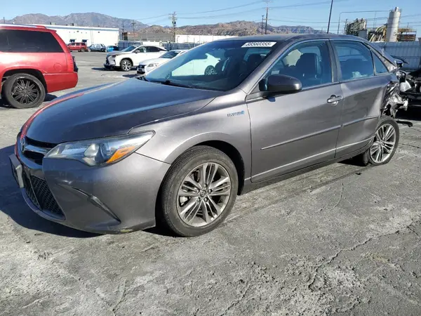 4T1BD1FK2HU212040 2017 TOYOTA CAMRY - Image 1