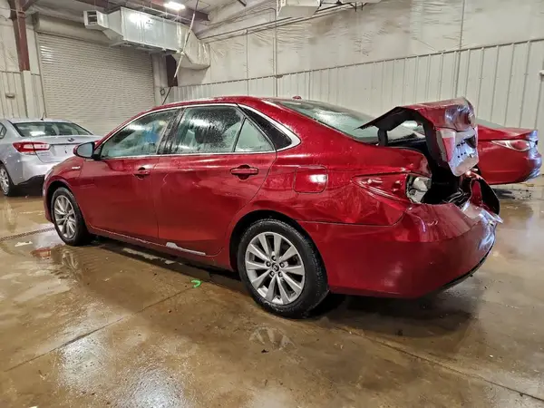 4T1BD1FK2HU215276 2017 TOYOTA CAMRY - Image 2