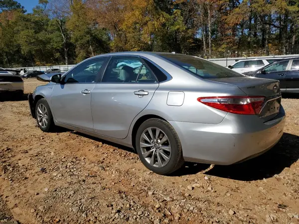 4T1BD1FK2HU215780 2017 TOYOTA CAMRY - Image 2