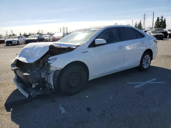 4T1BD1FK2HU216069 2017 TOYOTA CAMRY - Image 1