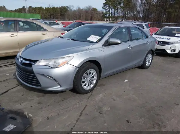 4T1BD1FK2HU216248 2017 TOYOTA CAMRY - Image 2