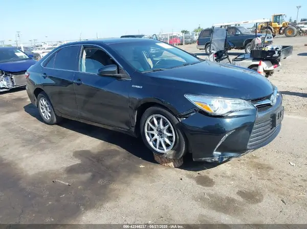 4T1BD1FK2HU217769 2017 TOYOTA CAMRY - Image 1