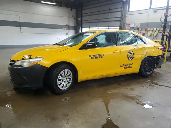 4T1BD1FK2HU227525 2017 TOYOTA CAMRY - Image 1