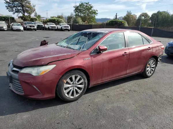 4T1BD1FK3GU177586 2016 TOYOTA CAMRY - Image 1