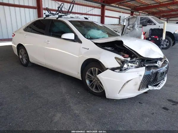 4T1BD1FK3GU180231 2016 TOYOTA CAMRY - Image 1