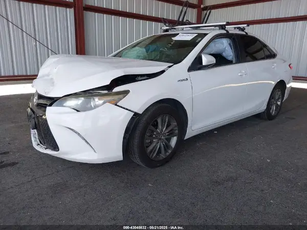 4T1BD1FK3GU180231 2016 TOYOTA CAMRY - Image 2