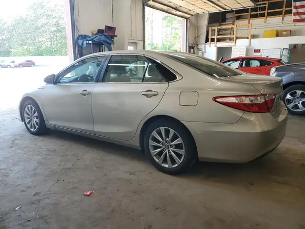 4T1BD1FK3GU180780 2016 TOYOTA CAMRY - Image 2