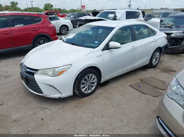 4T1BD1FK3GU185476 2016 TOYOTA CAMRY - Image 2